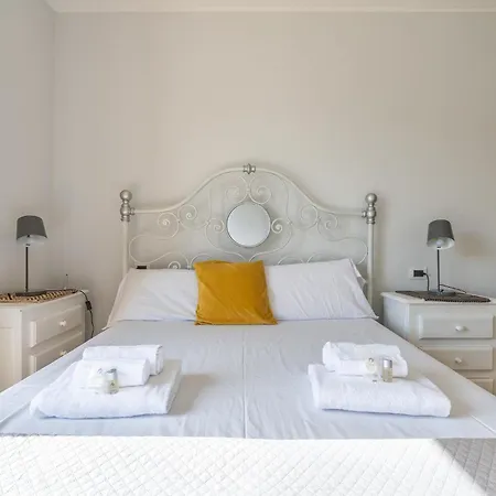 Estay - Terrace On The Sea